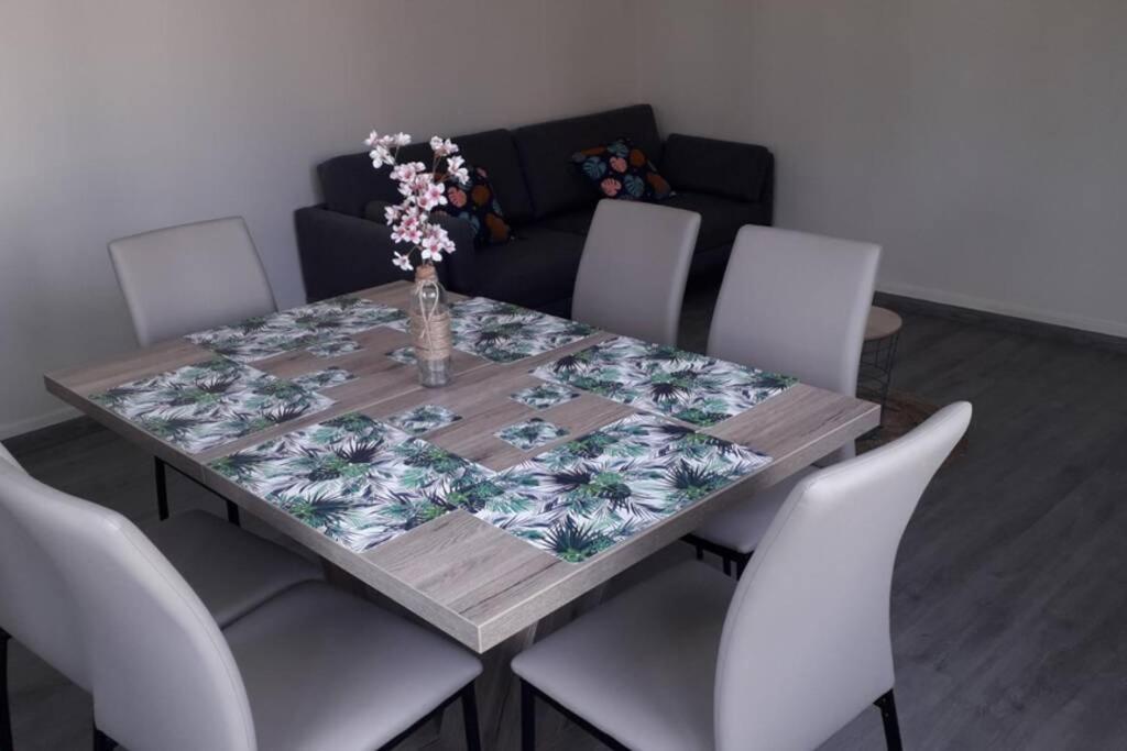 Maison Au Coeur Du Jura Champagnole Bagian luar foto